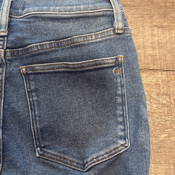 Madewell - Stovepipe Jeans in Ditmas Wash - Size 28 - Good Condition!! - Picture 13 of 13